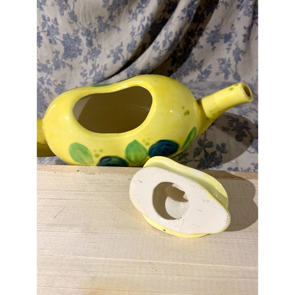 *CLEARANCE* Vintage Yellow Blue Green Heart Shaped Teapot - Picture 7 of 10